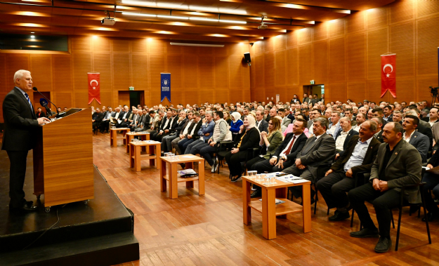 Büyükşehir Belediye Başkanı Mustafa Bozbey Muhtarlarla  Buluştu