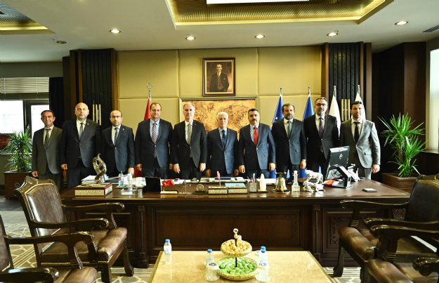 Büyükşehir Belediye Başkanı Mustafa Bozbey Ak Partili Belediye Başkanlarını Ağırladı